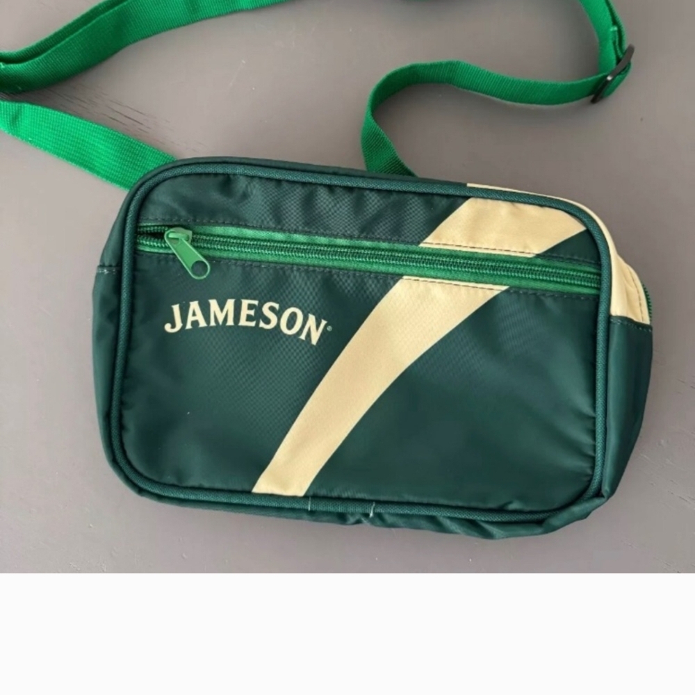 Jameson Green and Cream Zipper Bag